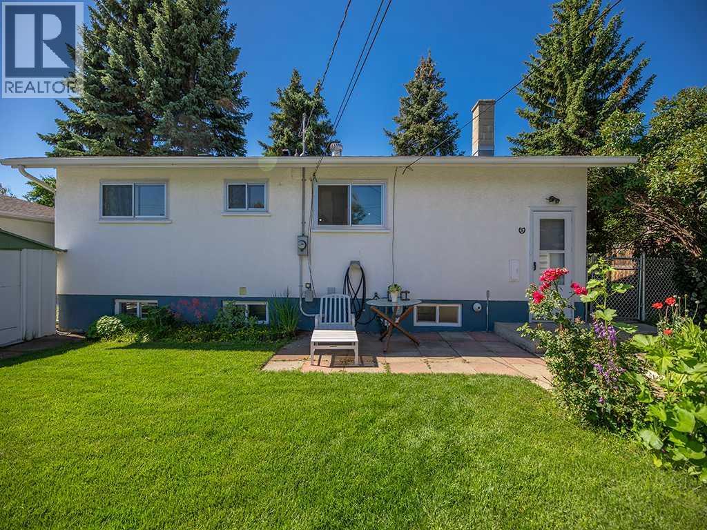 Single Family House Bungalow for Sale in  Windermere Road SW Wildwood Calgary 