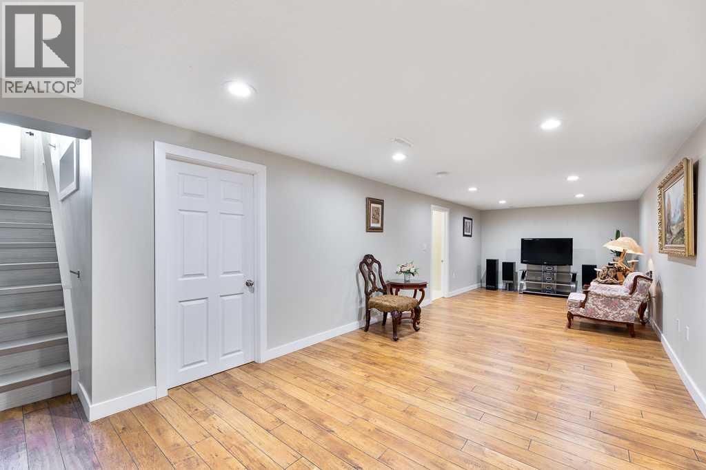 Single Family House Bungalow for Sale in  Windermere Road SW Wildwood Calgary 