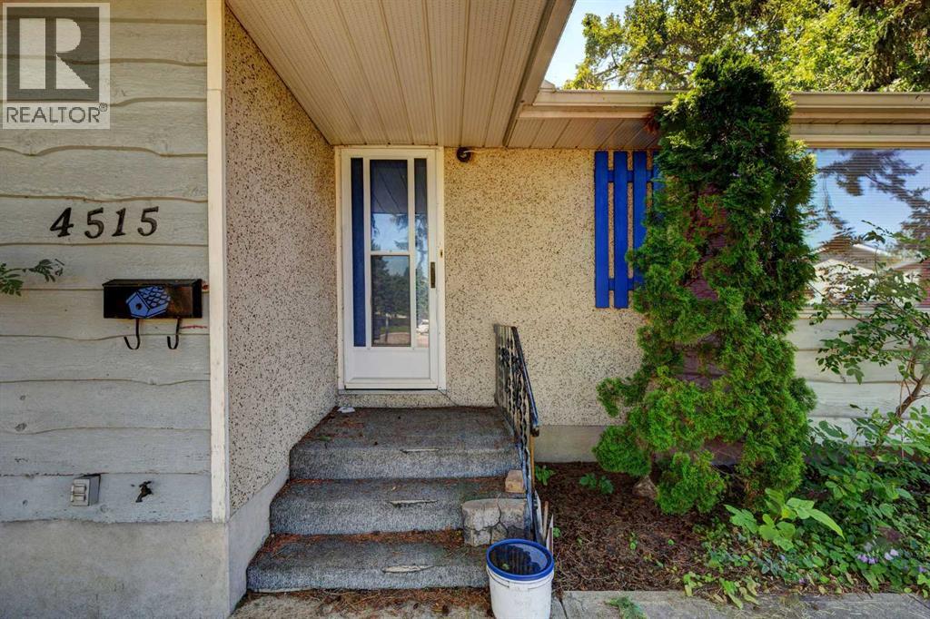 Single Family House Bungalow for Sale in  Fordham Crescent SE Forest Heights Calgary 