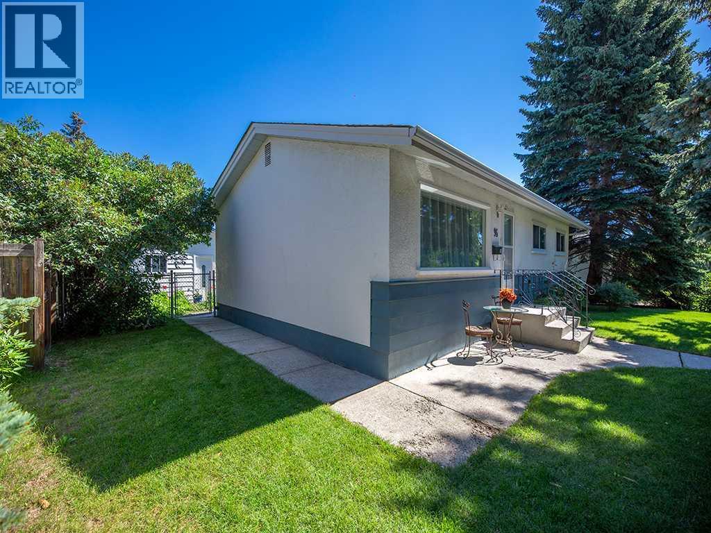 Single Family House Bungalow for Sale in  Windermere Road SW Wildwood Calgary 