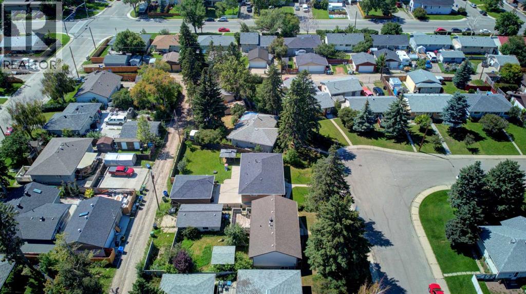 Single Family House Bungalow for Sale in  Fordham Crescent SE Forest Heights Calgary 