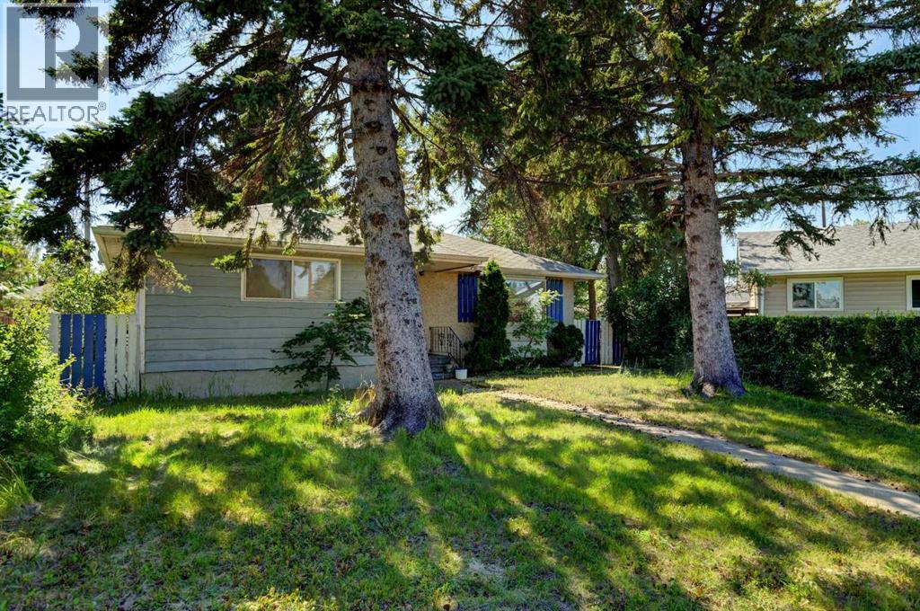 Single Family House Bungalow for Sale in  Fordham Crescent SE Forest Heights Calgary 