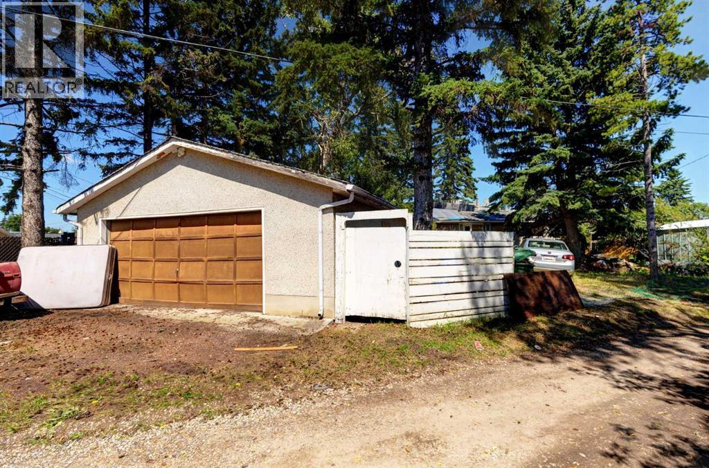 Single Family House Bungalow for Sale in  Fordham Crescent SE Forest Heights Calgary 