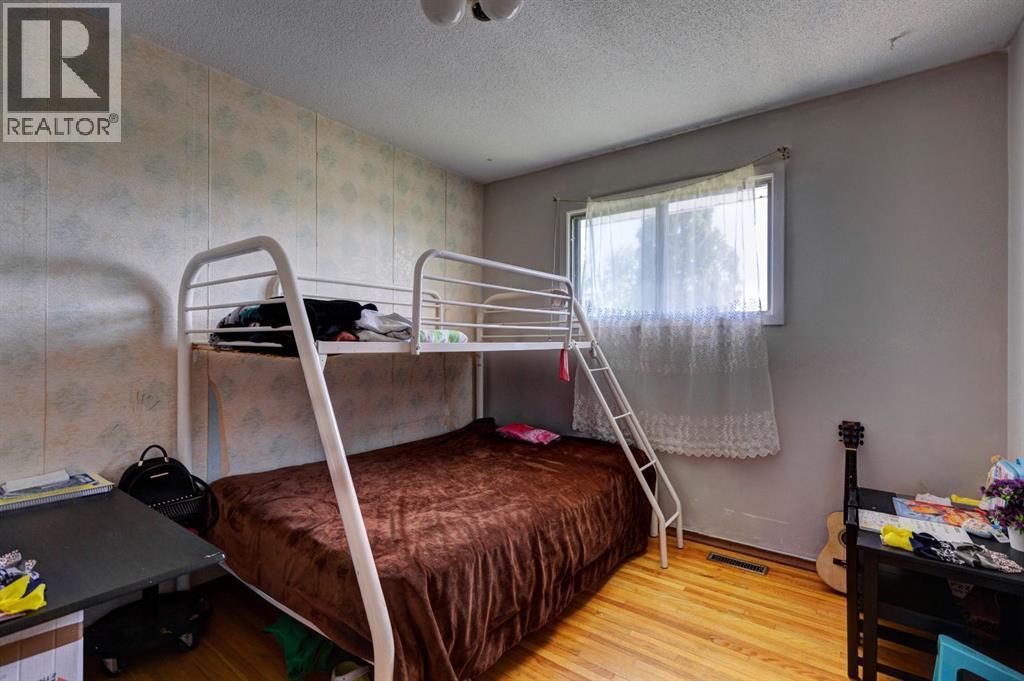 Single Family House Bi-level for Sale in   Avenue SE Albert Park/Radisson Heights Calgary 