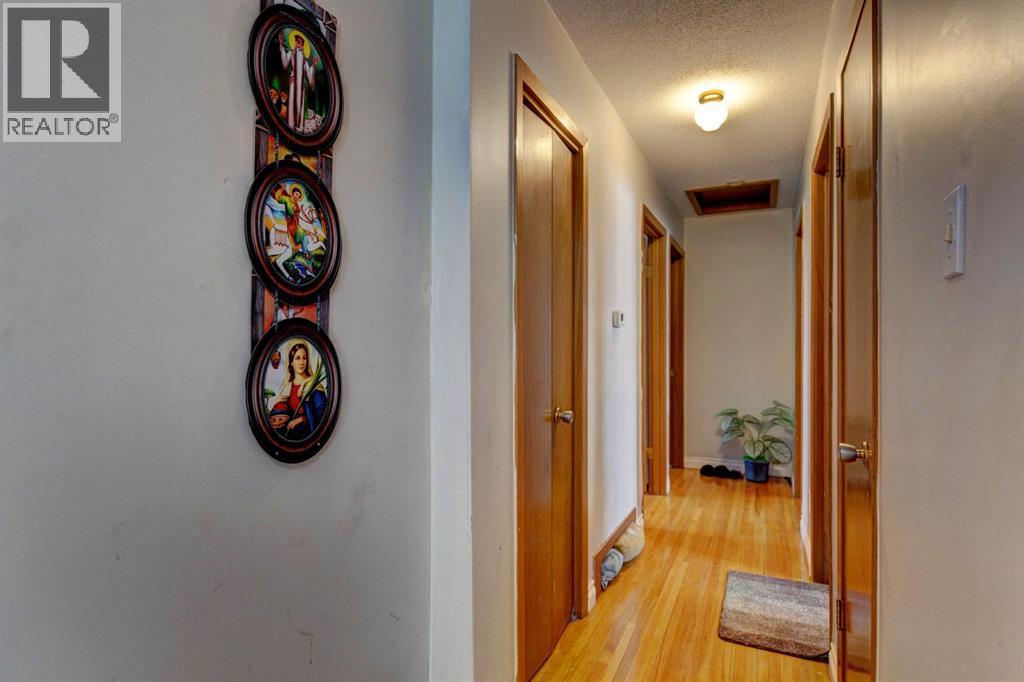 Single Family House Bi-level for Sale in   Avenue SE Albert Park/Radisson Heights Calgary 