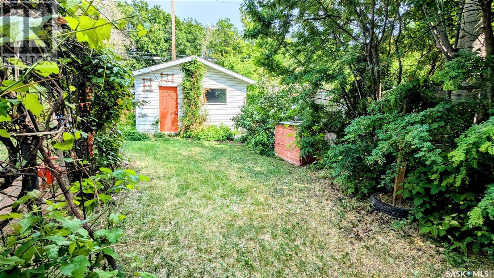 Single Family House Bungalow for Sale in  E AVENUE N Saskatoon 