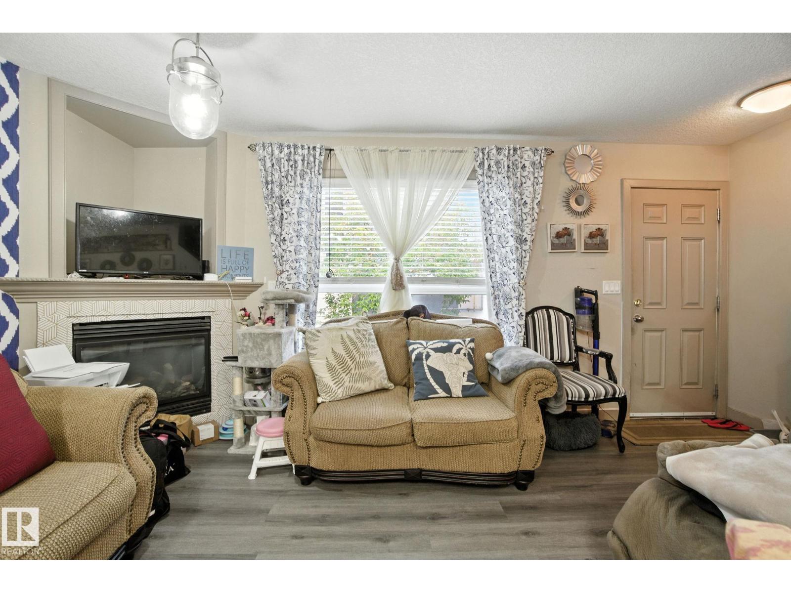 Photo 14 of 8 1820 34 Av Nw, Edmonton AB