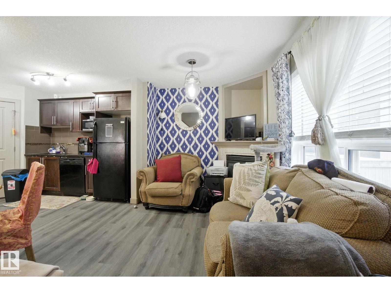Photo 16 of 8 1820 34 Av Nw, Edmonton AB
