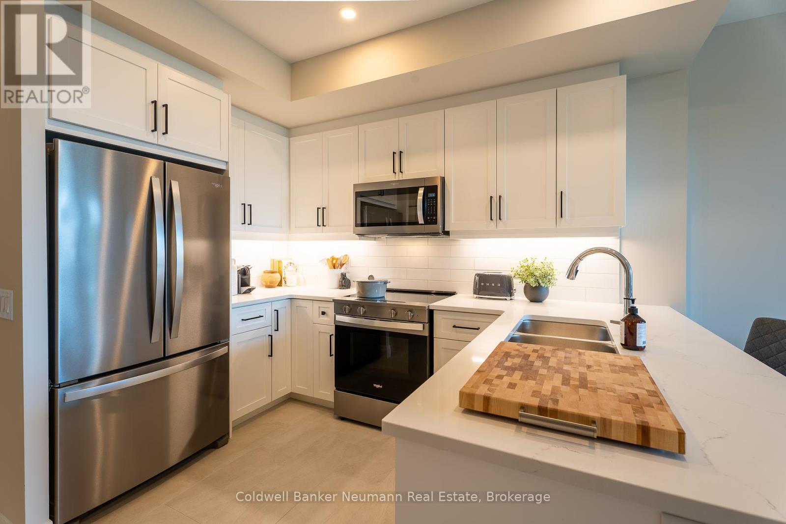 Photo 3 of 208 1882 Gordon Street, Guelph ON
