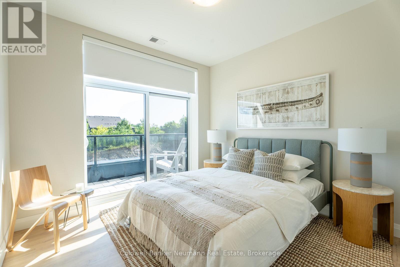 Photo 4 of 208 1882 Gordon Street, Guelph ON