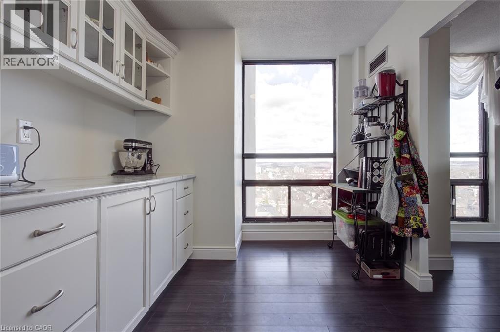 Photo 13 of 222 Jackson Street W Unit 1406, Hamilton ON
