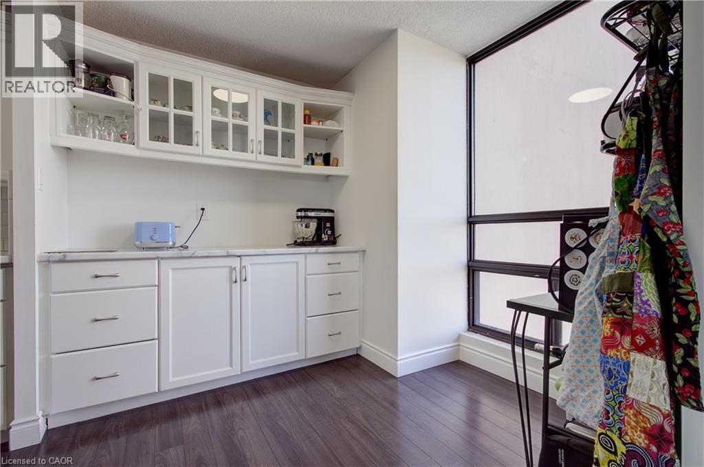 Photo 14 of 222 Jackson Street W Unit 1406, Hamilton ON
