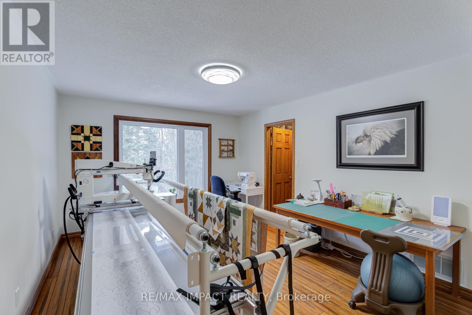 Photo 38 of 215 Raglan Road W, Oshawa ON