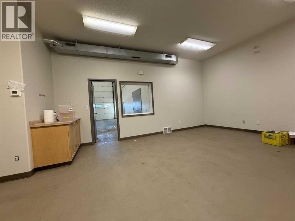 Photo 14 of B 11402 100 Street, Grande Prairie AB