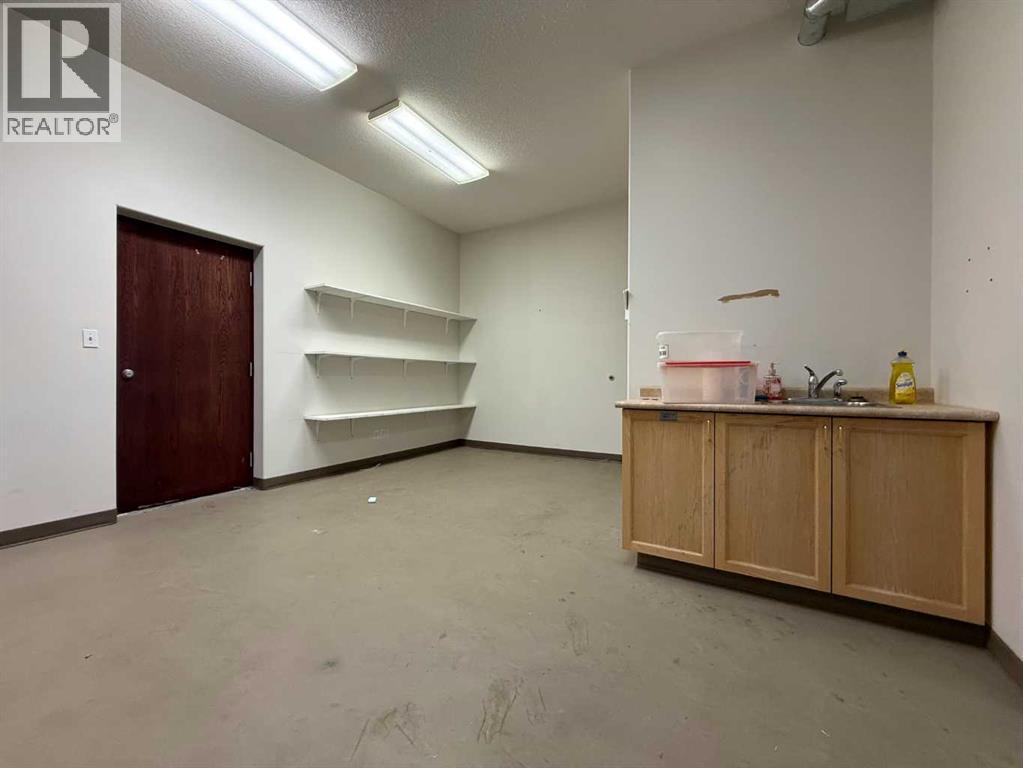 Photo 13 of B 11402 100 Street, Grande Prairie AB