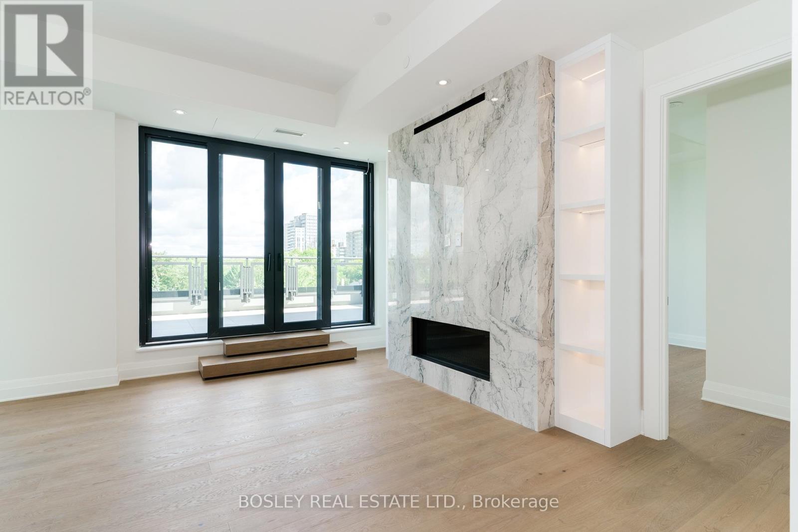 Photo 11 of 708 2 Forest Hill Road, Toronto ON