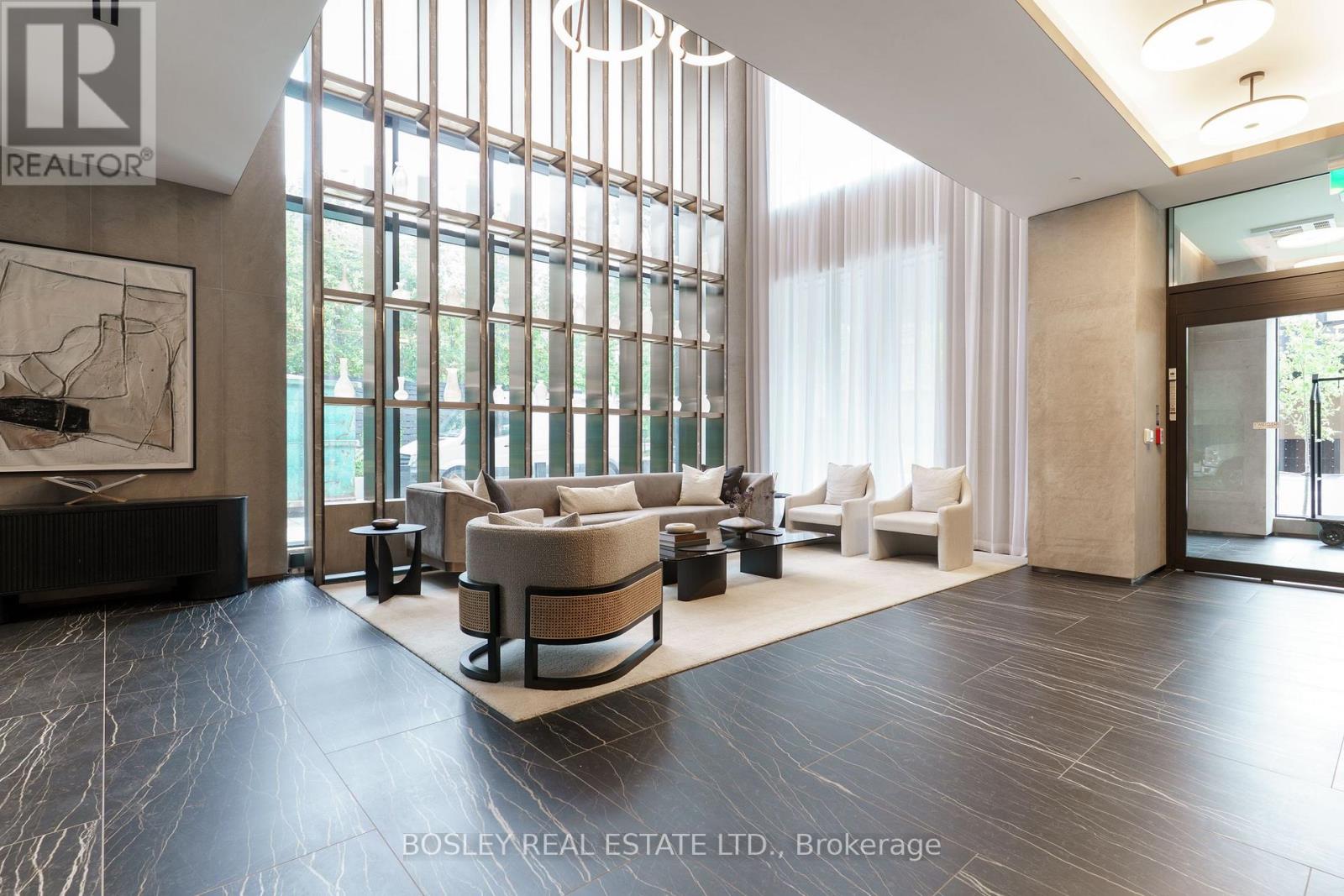 Photo 8 of 708 2 Forest Hill Road, Toronto ON