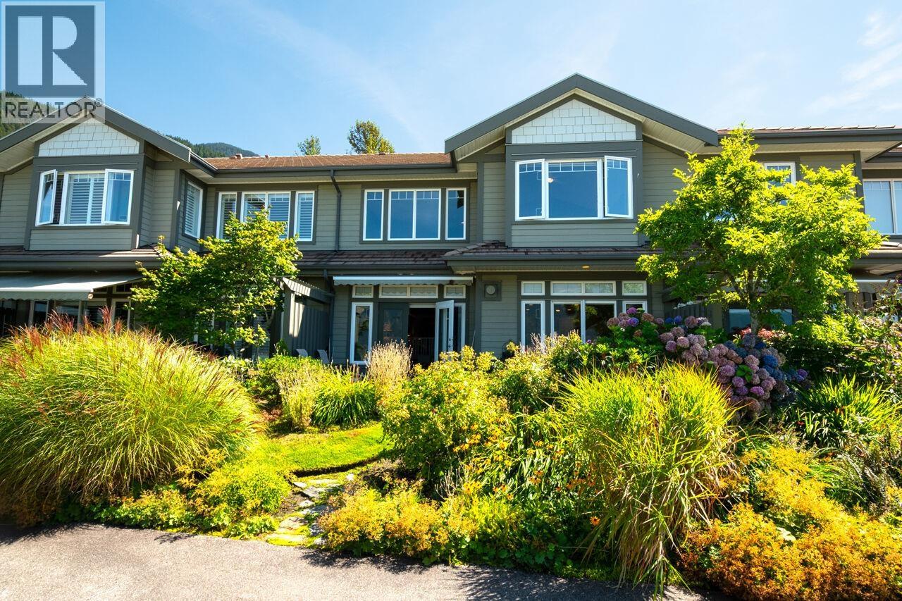 Photo 36 of 17 Beach Drive, West Vancouver BC