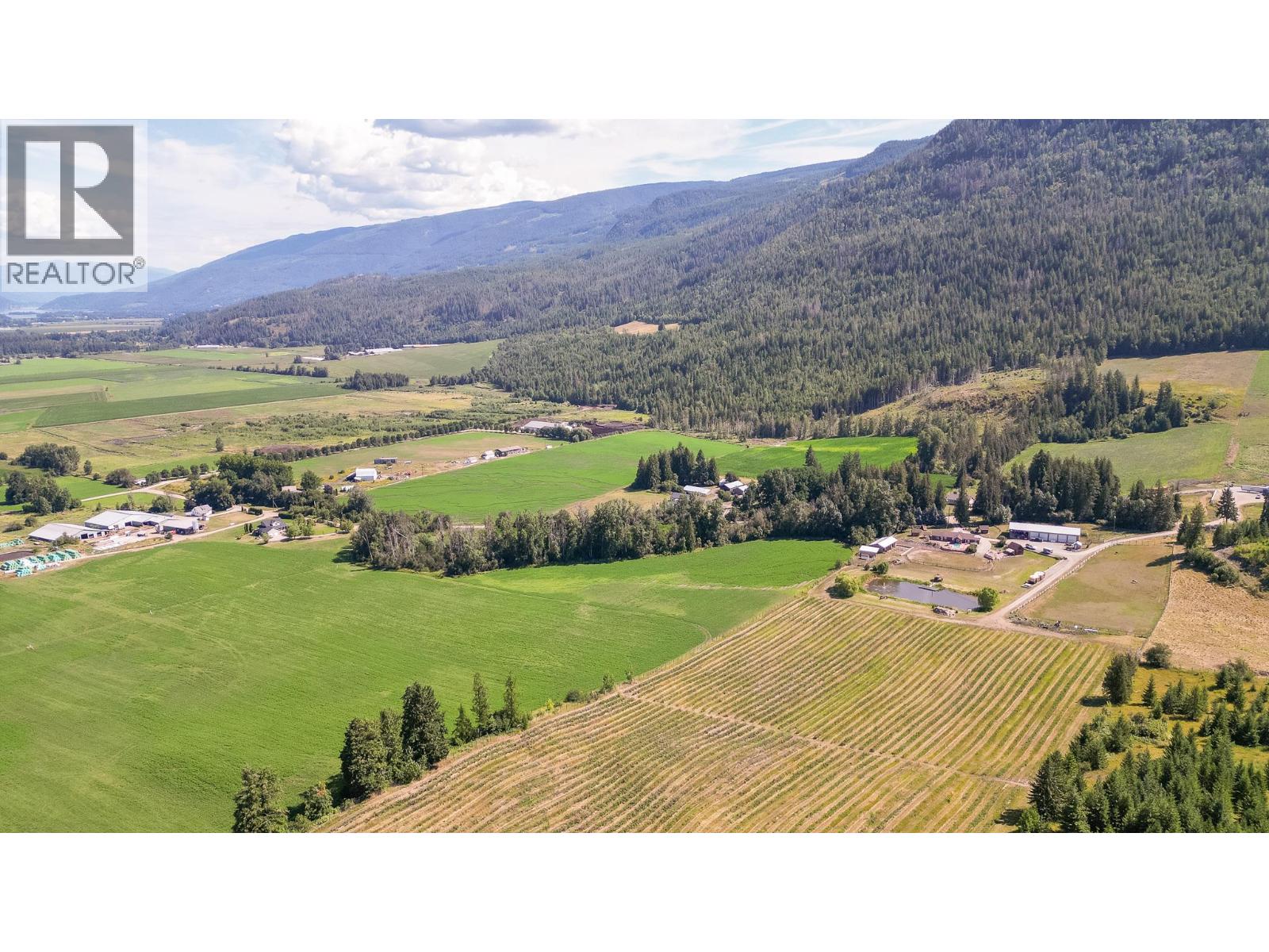 Photo 39 of 184 Monks Road, Grindrod BC