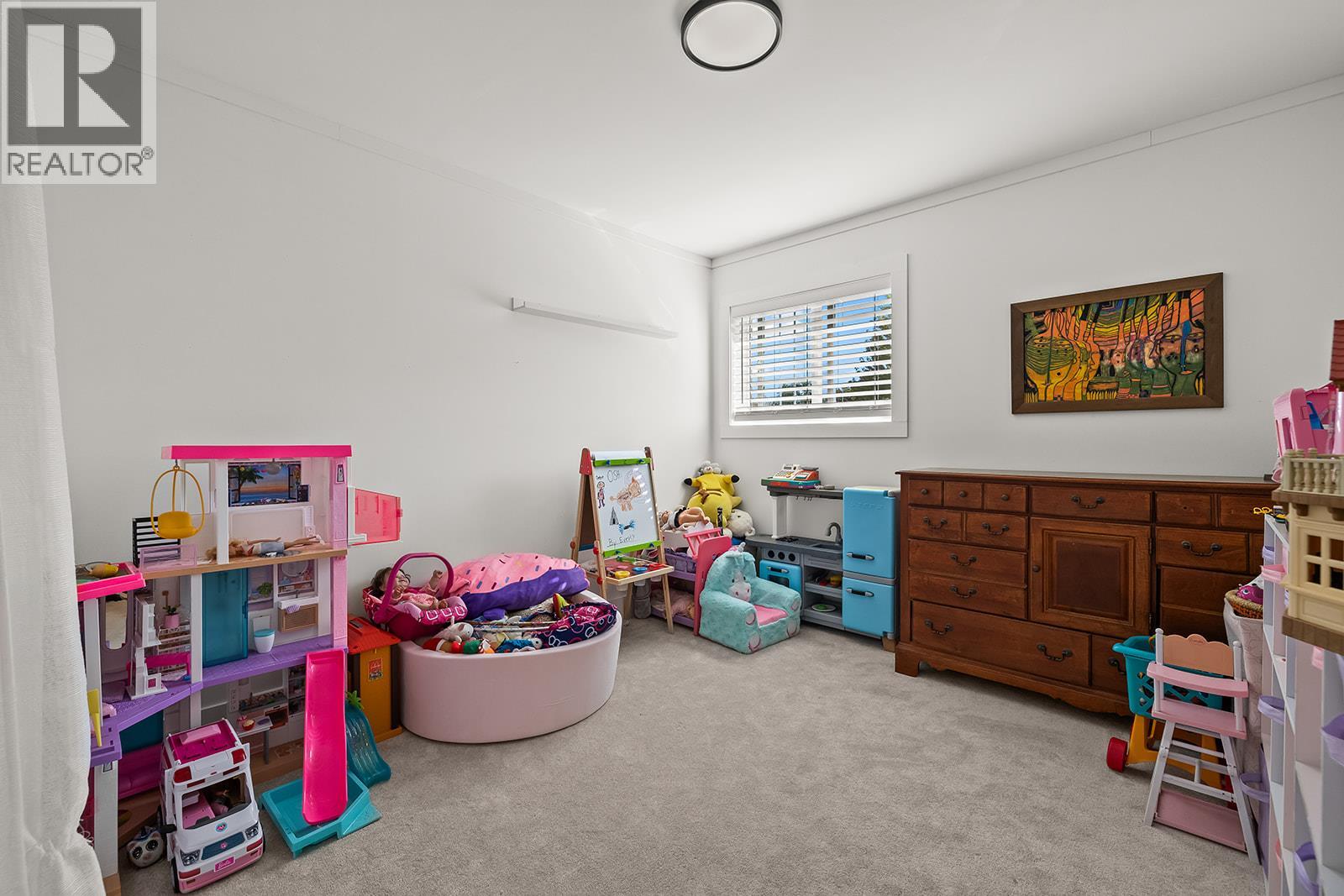  606 South Crest Drive, Kelowna