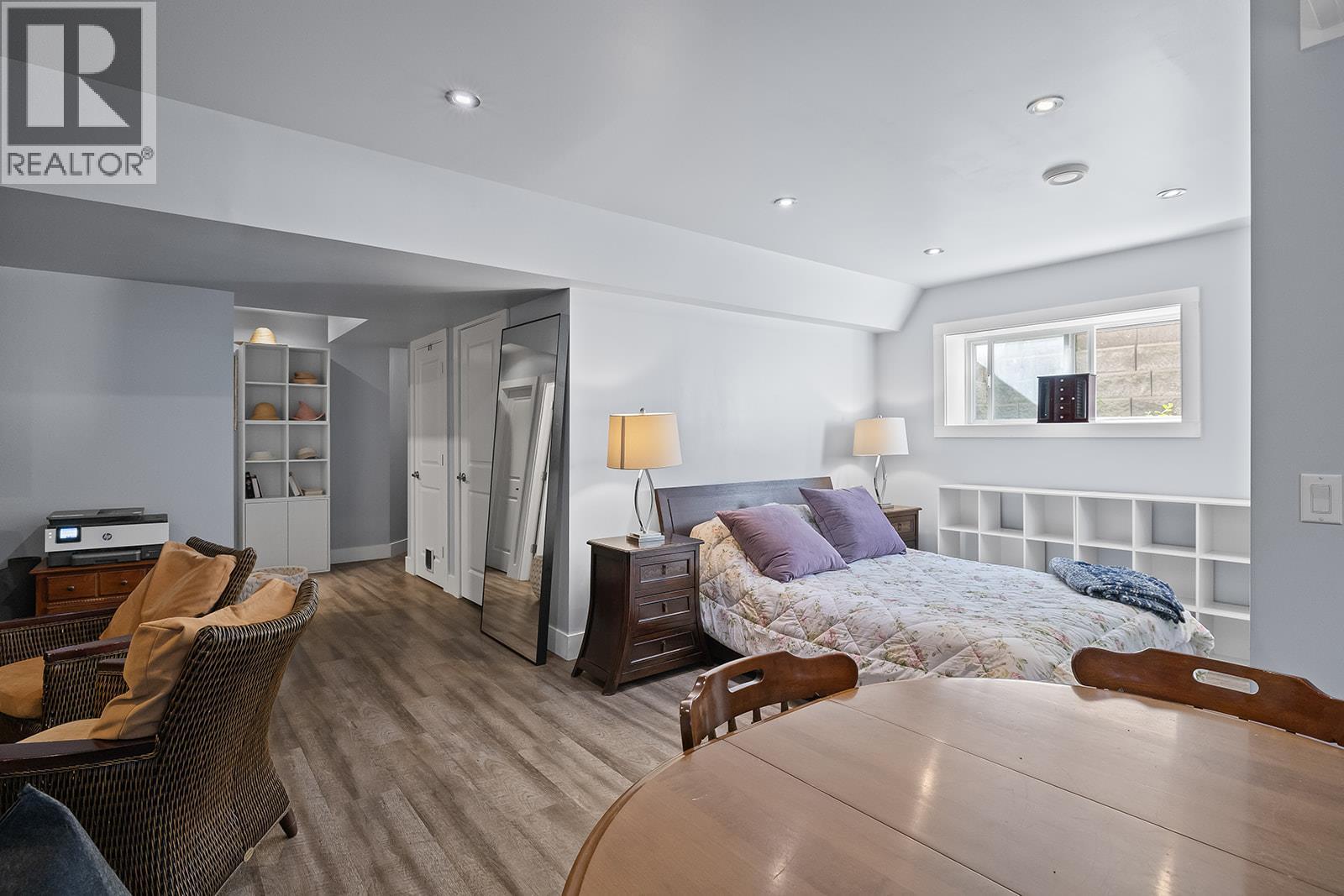  606 South Crest Drive, Kelowna