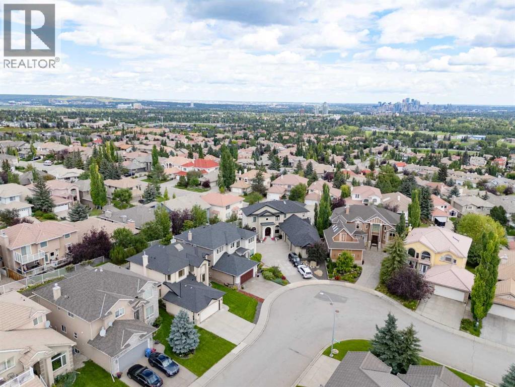 Single Family House for Sale in  Simcrest Manor SW Signal Hill Calgary 