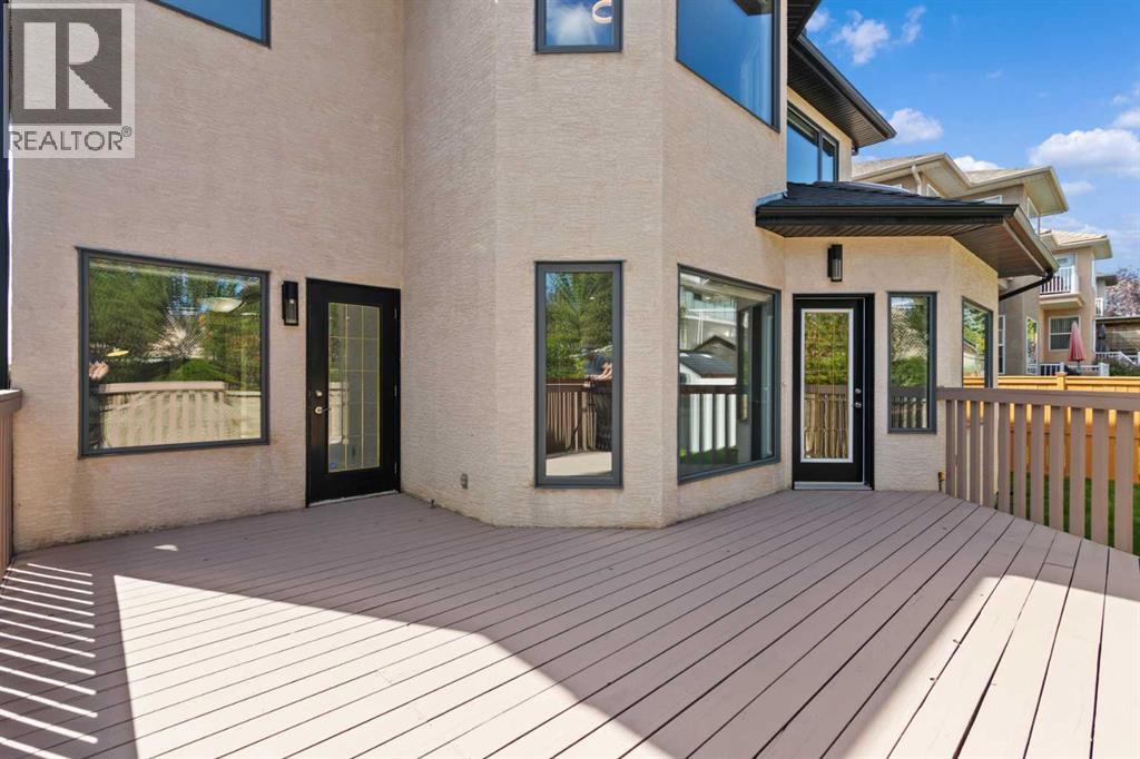 Single Family House for Sale in  Simcrest Manor SW Signal Hill Calgary 