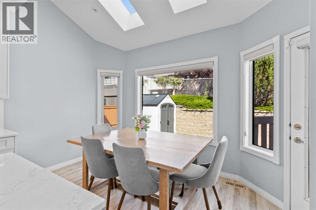 Single Family House for Sale in  Simcrest Manor SW Signal Hill Calgary 