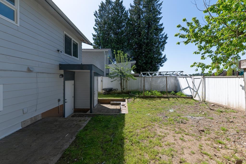 Photo 31 of 34065 Hazelwood Avenue, Abbotsford BC