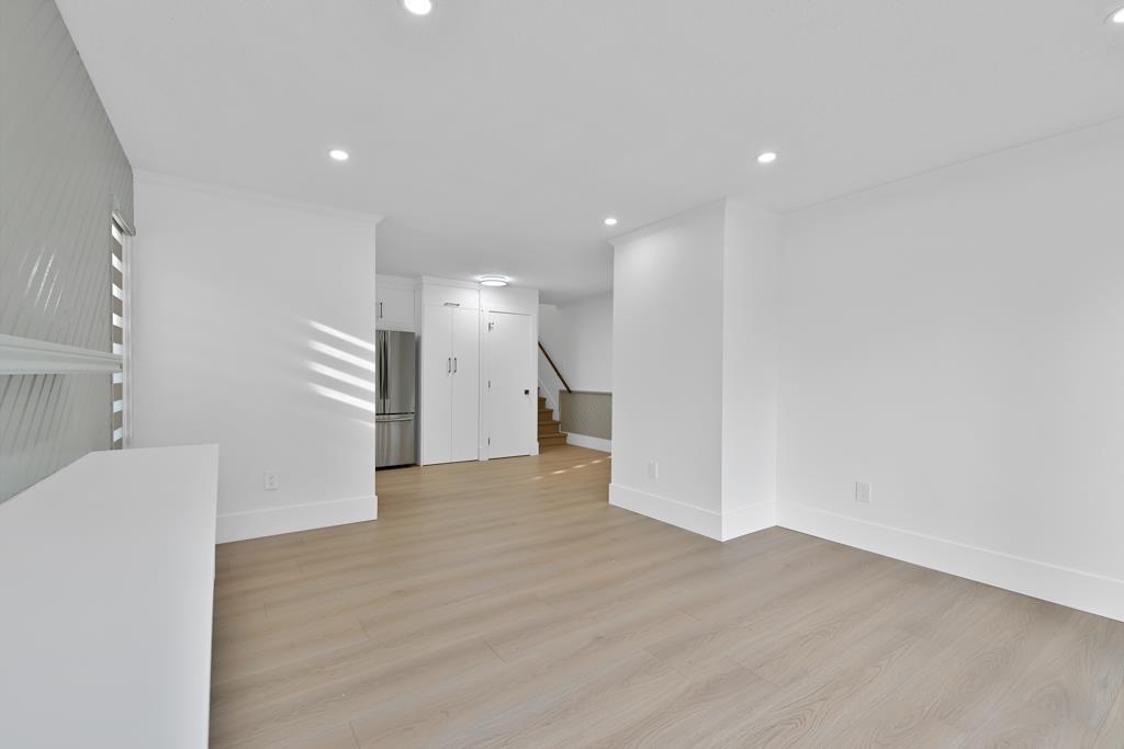 Photo 8 of 34065 Hazelwood Avenue, Abbotsford BC
