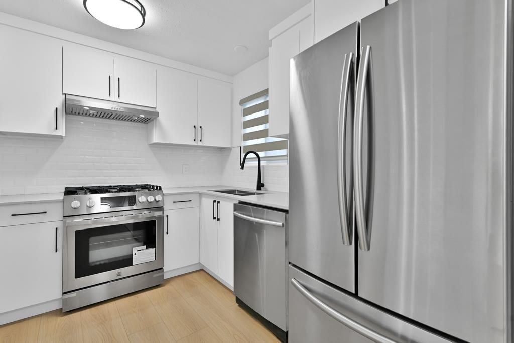 Photo 9 of 34065 Hazelwood Avenue, Abbotsford BC