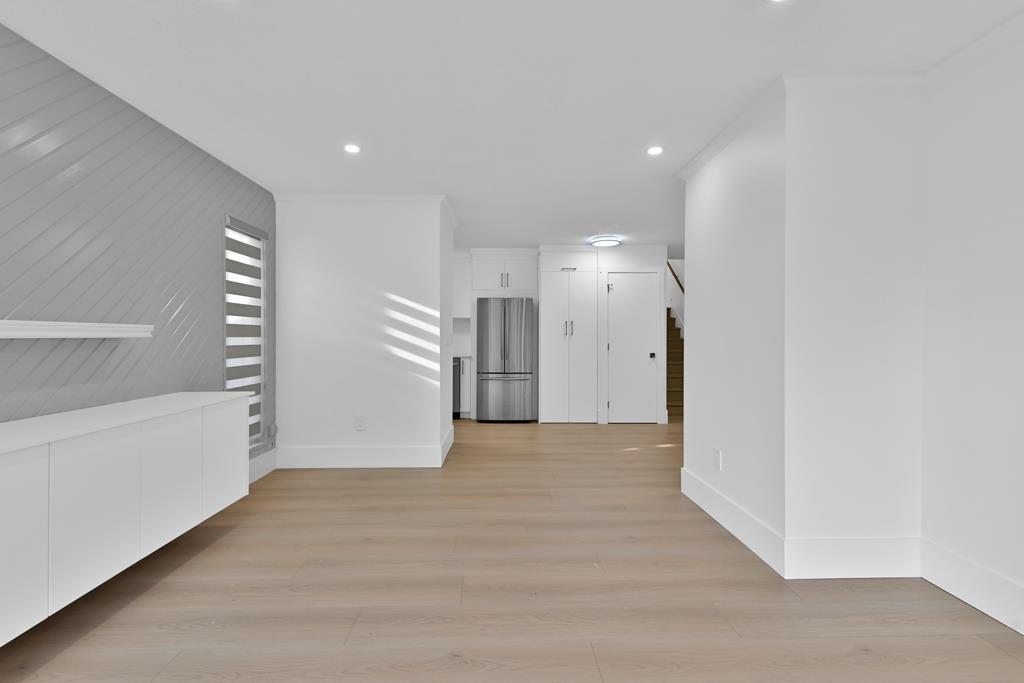 Photo 6 of 34065 Hazelwood Avenue, Abbotsford BC