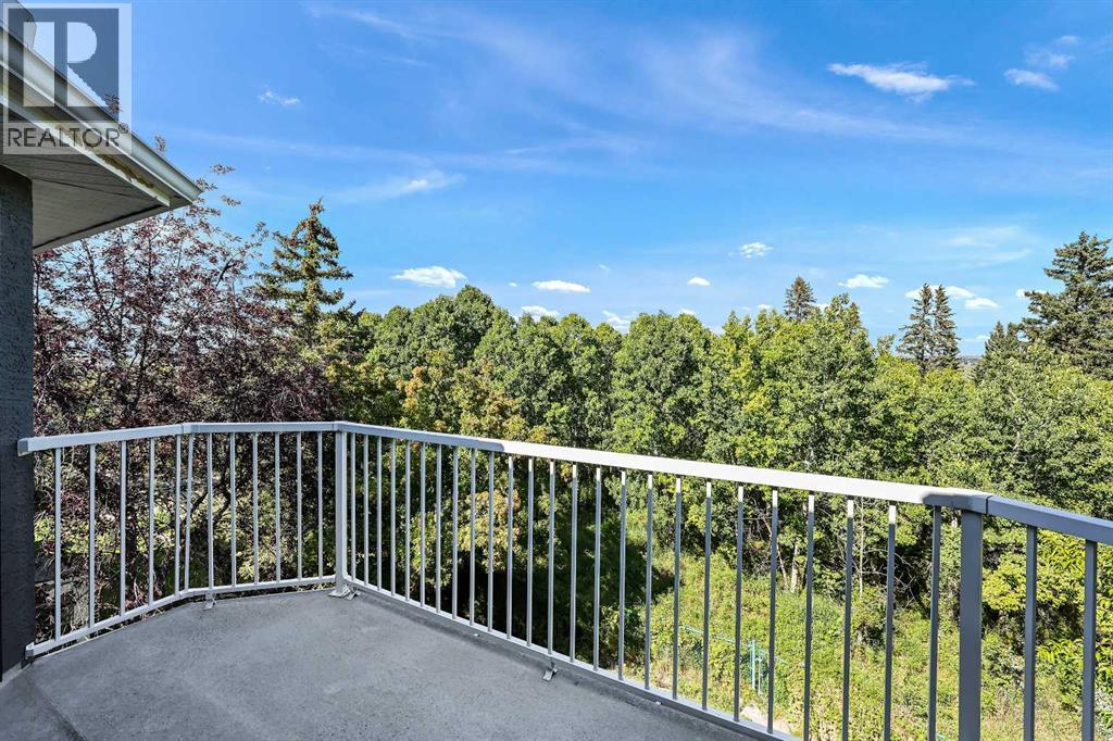 Single Family House for Sale in  Valley Springs Terrace NW Valley Ridge Calgary 