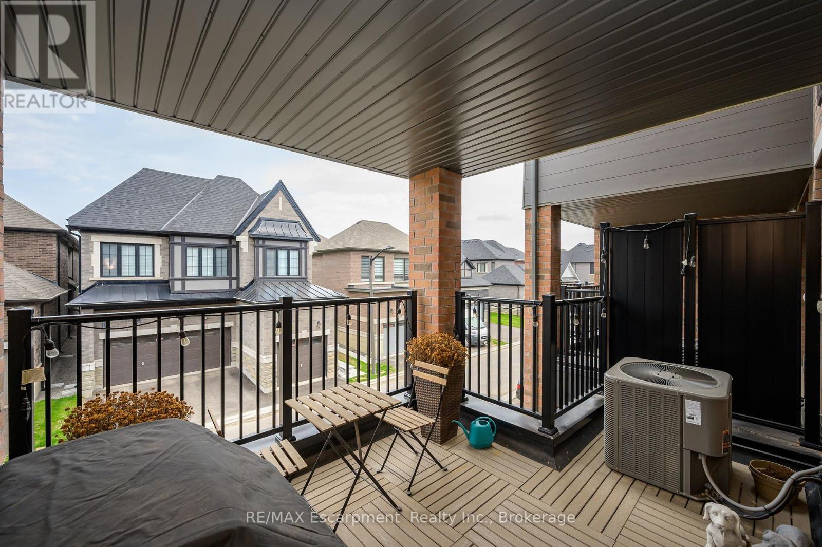 Photo 18 of 3401 Sixth Line, Oakville ON