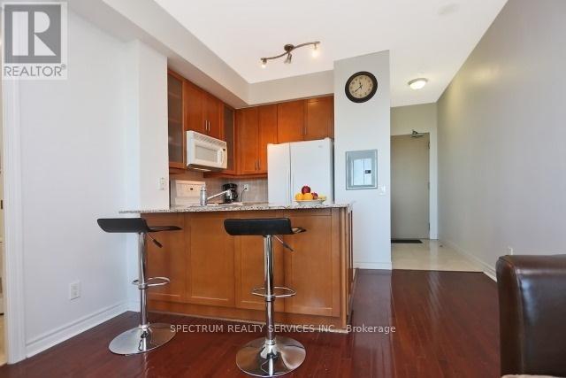 Photo 3 of 1409 60 Byng Avenue, Toronto ON