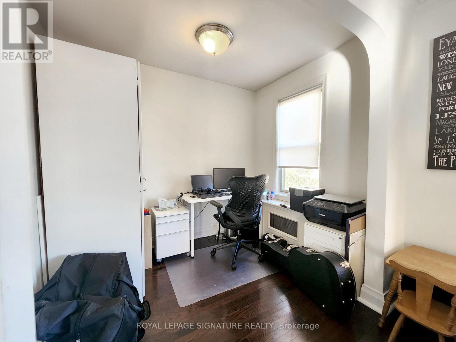 Photo 7 of Upper 19 Warwick Avenue, Toronto ON