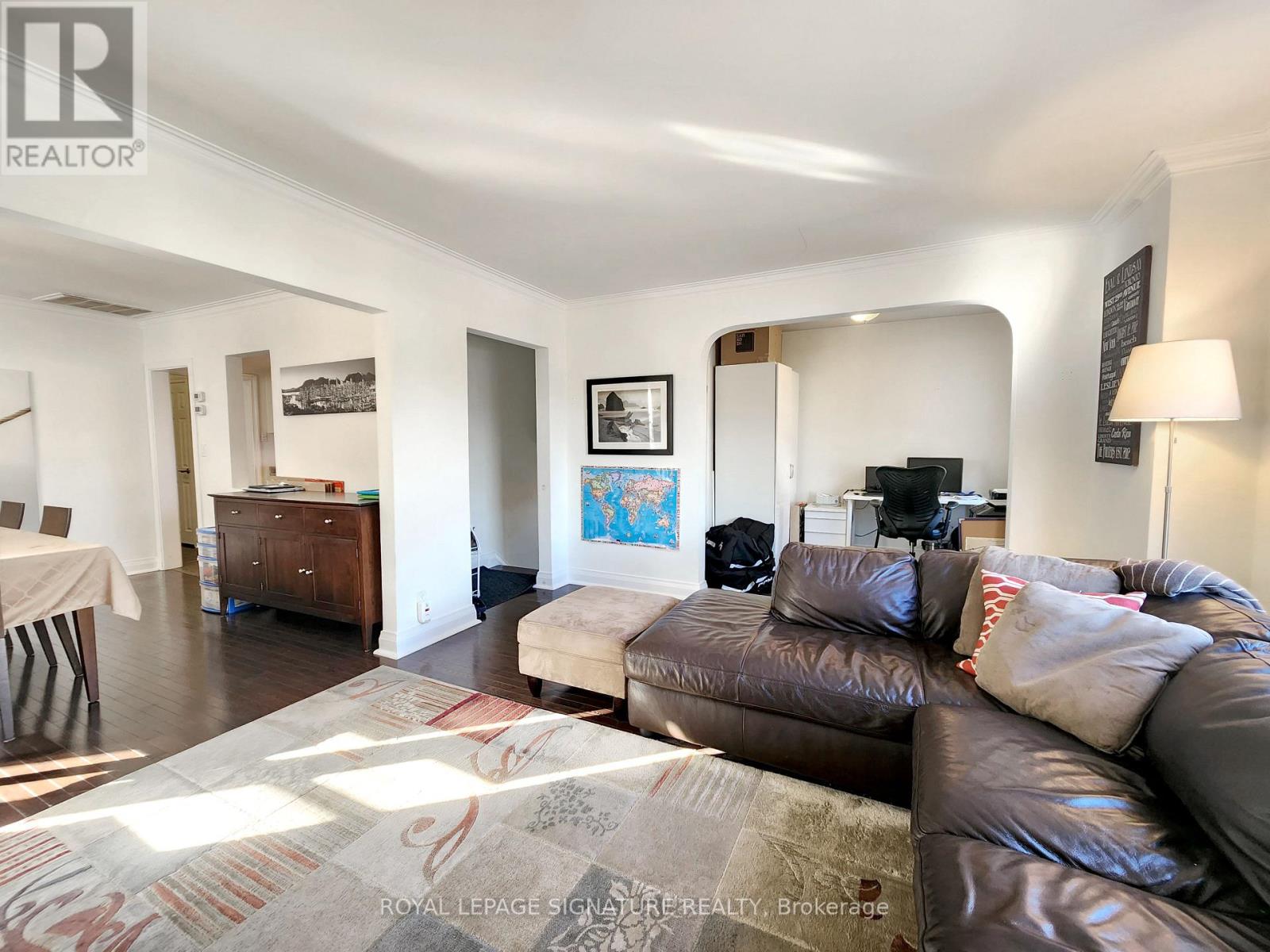 Photo 8 of Upper 19 Warwick Avenue, Toronto ON