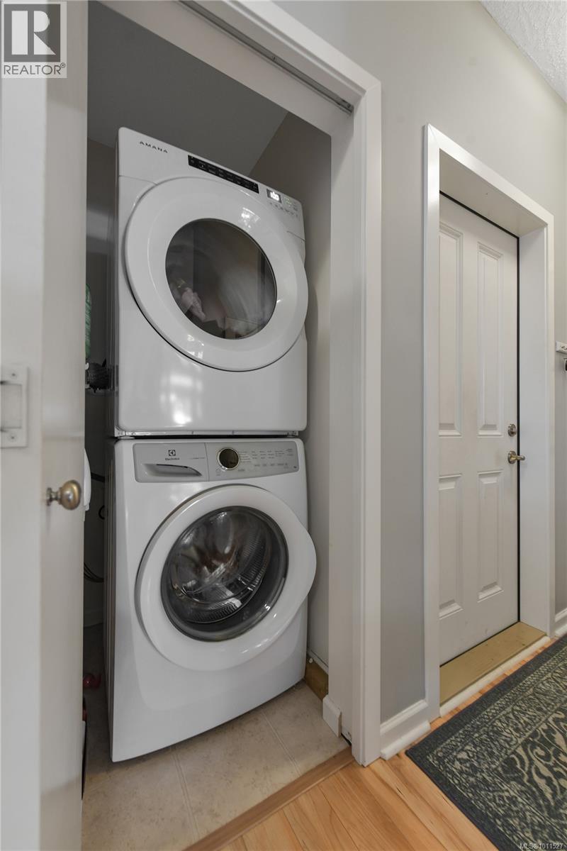  6308 SHAMBROOK Drive, Sooke