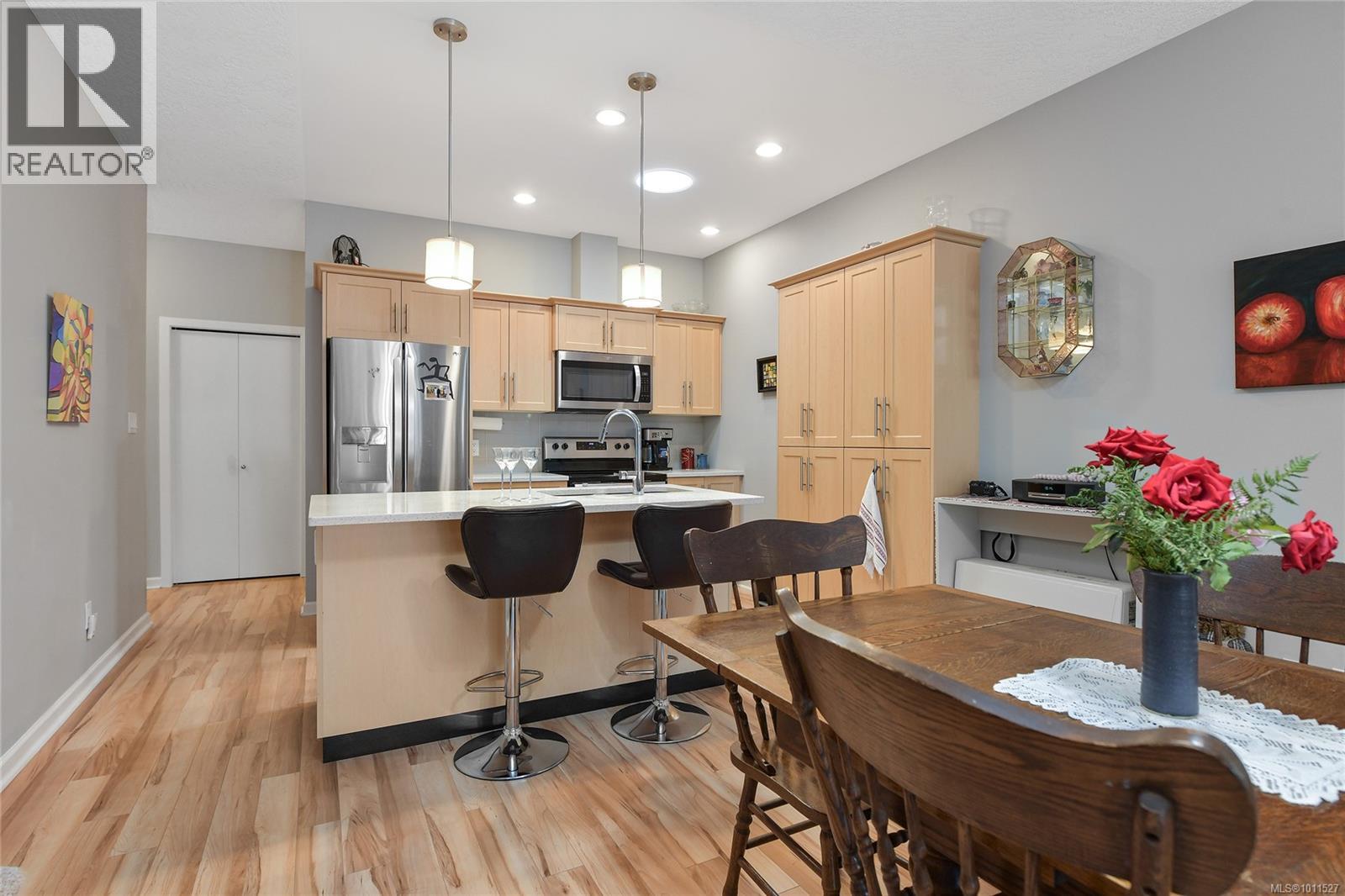  6308 SHAMBROOK Drive, Sooke