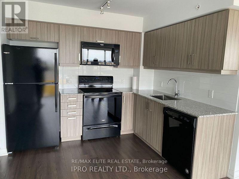 Photo 3 of 612 30 Meadowglen Place, Toronto ON
