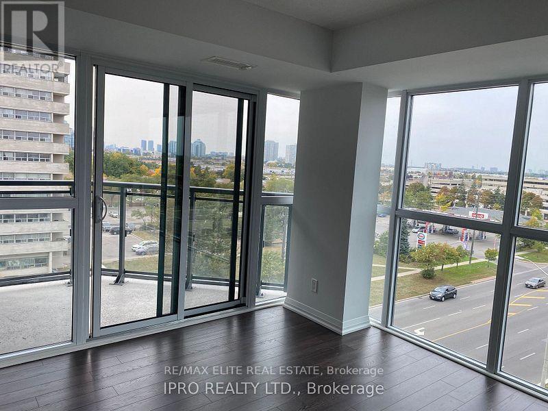 Photo 5 of 612 30 Meadowglen Place, Toronto ON