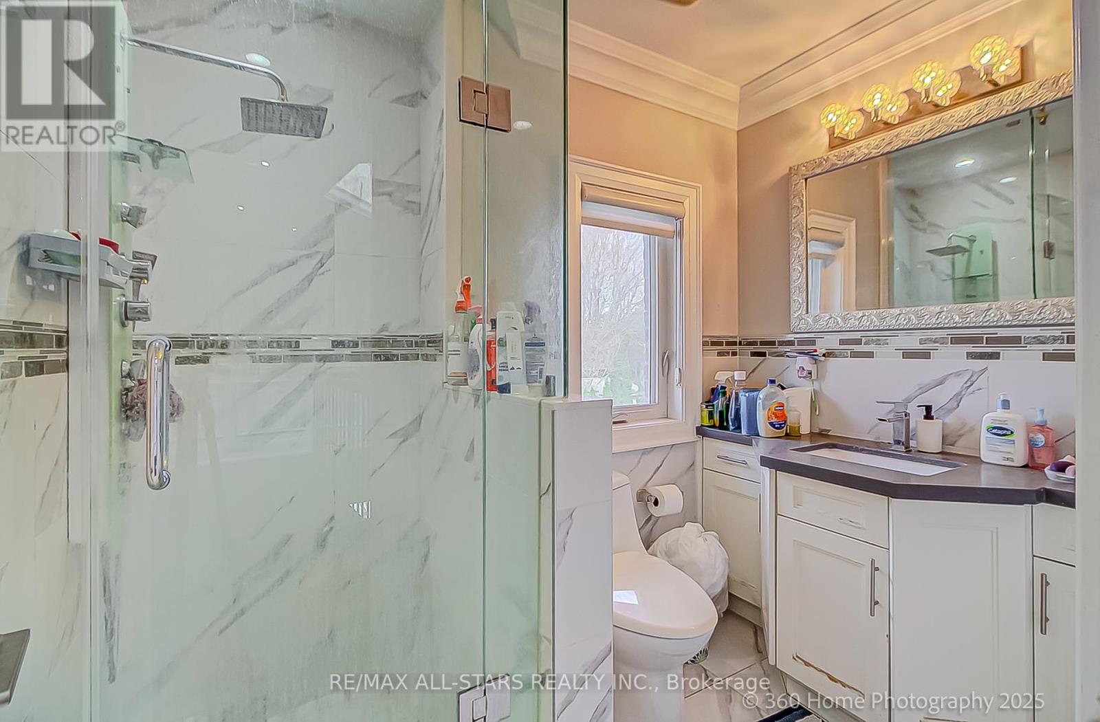Photo 18 of 159 Harewood Avenue, Toronto ON