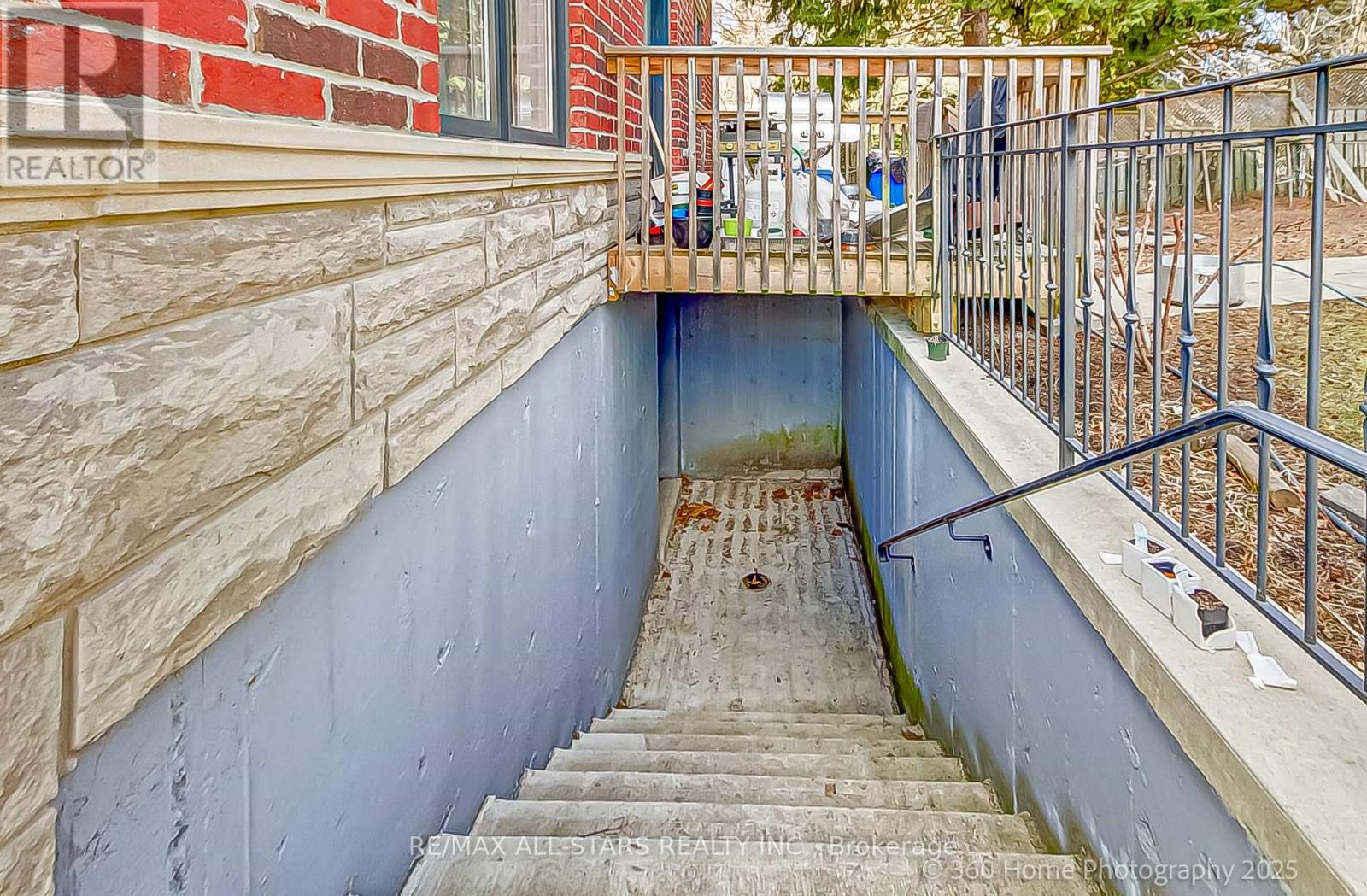 Photo 36 of 159 Harewood Avenue, Toronto ON