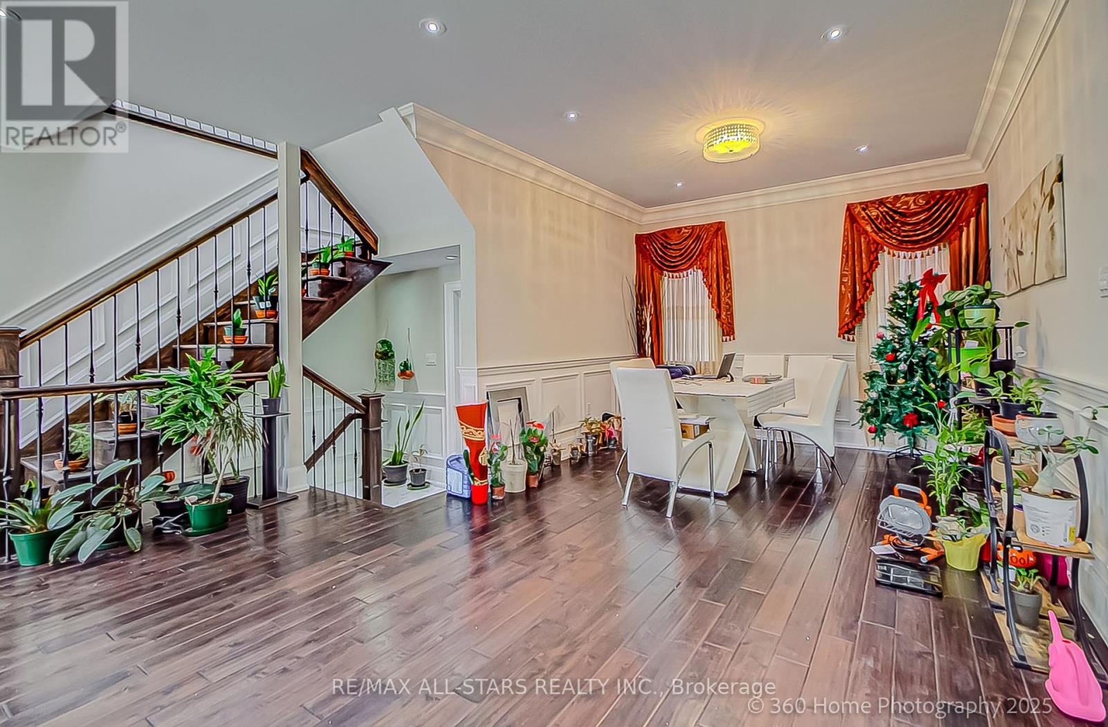 Photo 6 of 159 Harewood Avenue, Toronto ON