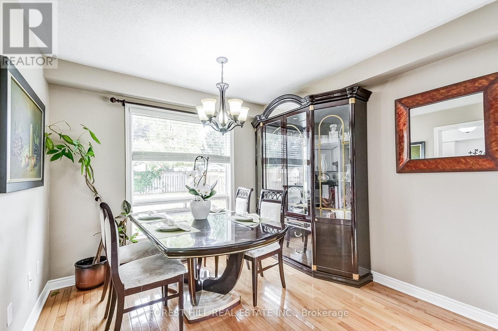 Photo 27 of 61 Hearthstone Crescent, Clarington ON