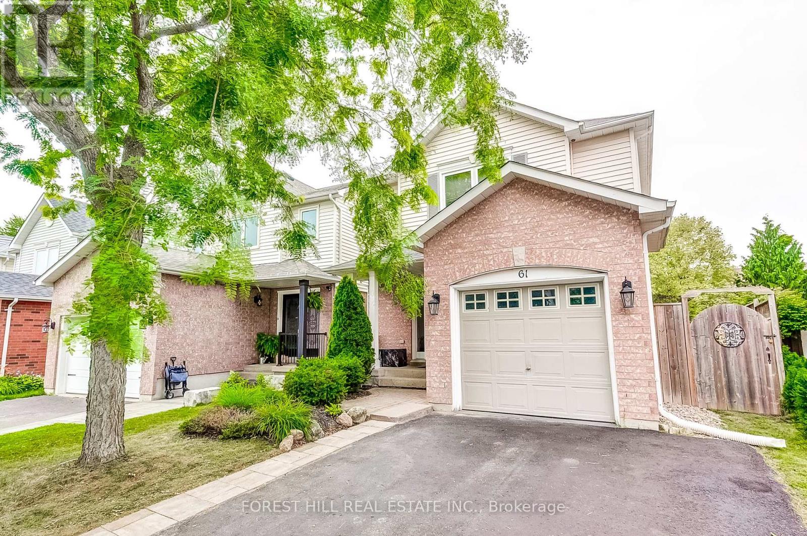Photo 33 of 61 Hearthstone Crescent, Clarington ON