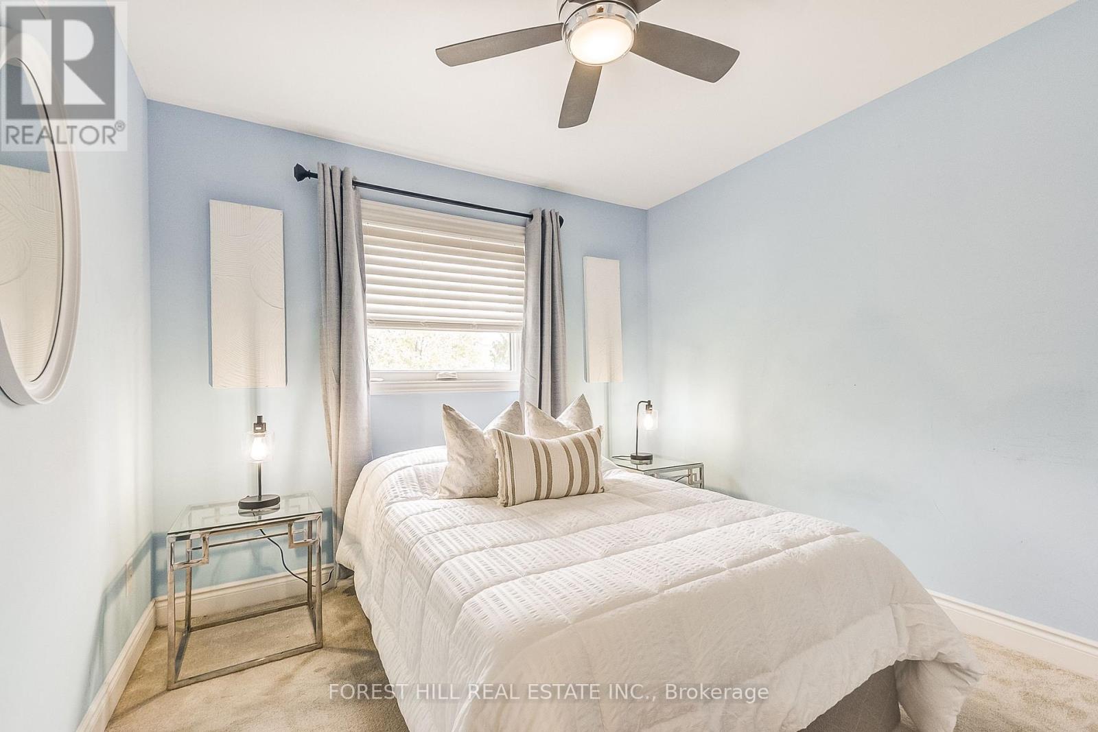 Photo 19 of 61 Hearthstone Crescent, Clarington ON