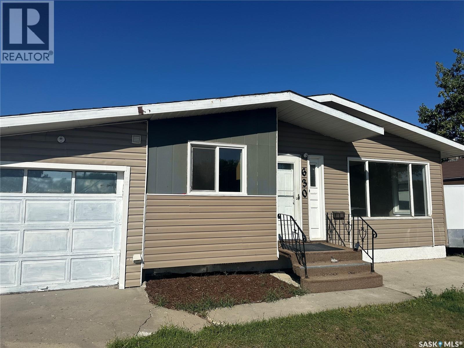 Photo 13 of 630 Elphinstone Street, Regina SK