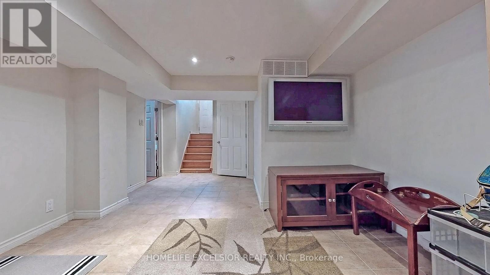 Photo 26 of 249 Palmer Avenue, Richmond Hill ON