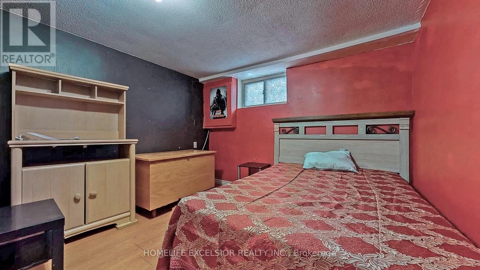 Photo 28 of 249 Palmer Avenue, Richmond Hill ON
